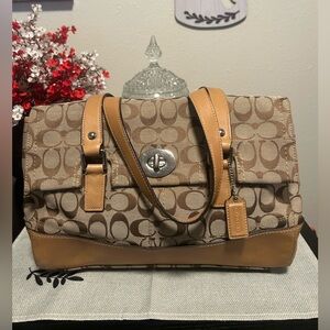 Coach❤️Hampton Signature Turn Lock Flap Satchel in Brown and Tan
